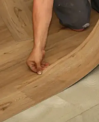 pose de papier peint à Amboise - image 2